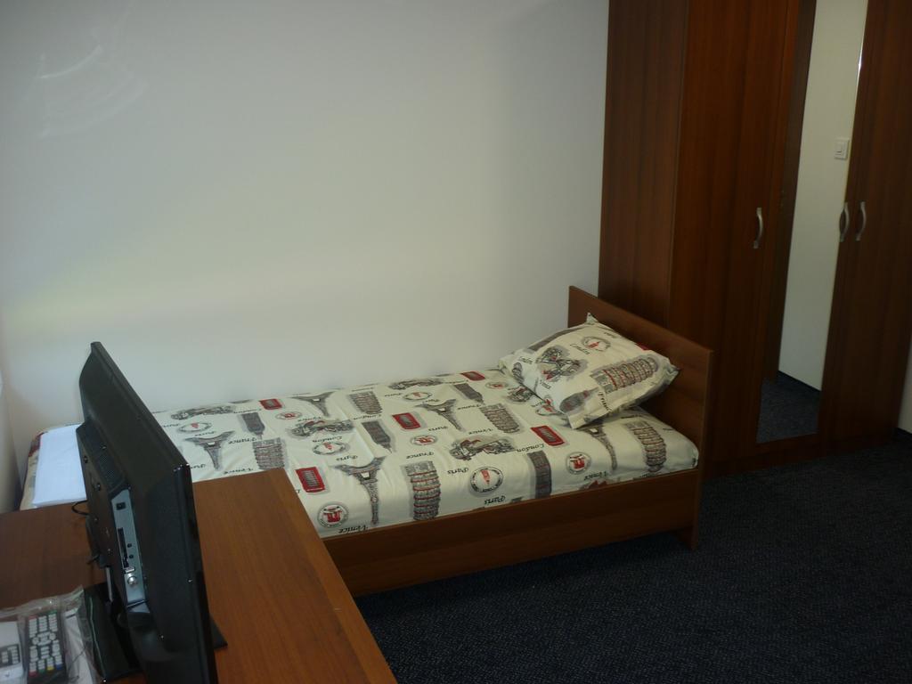 Yalta Guesthouse Rusze Kültér fotó