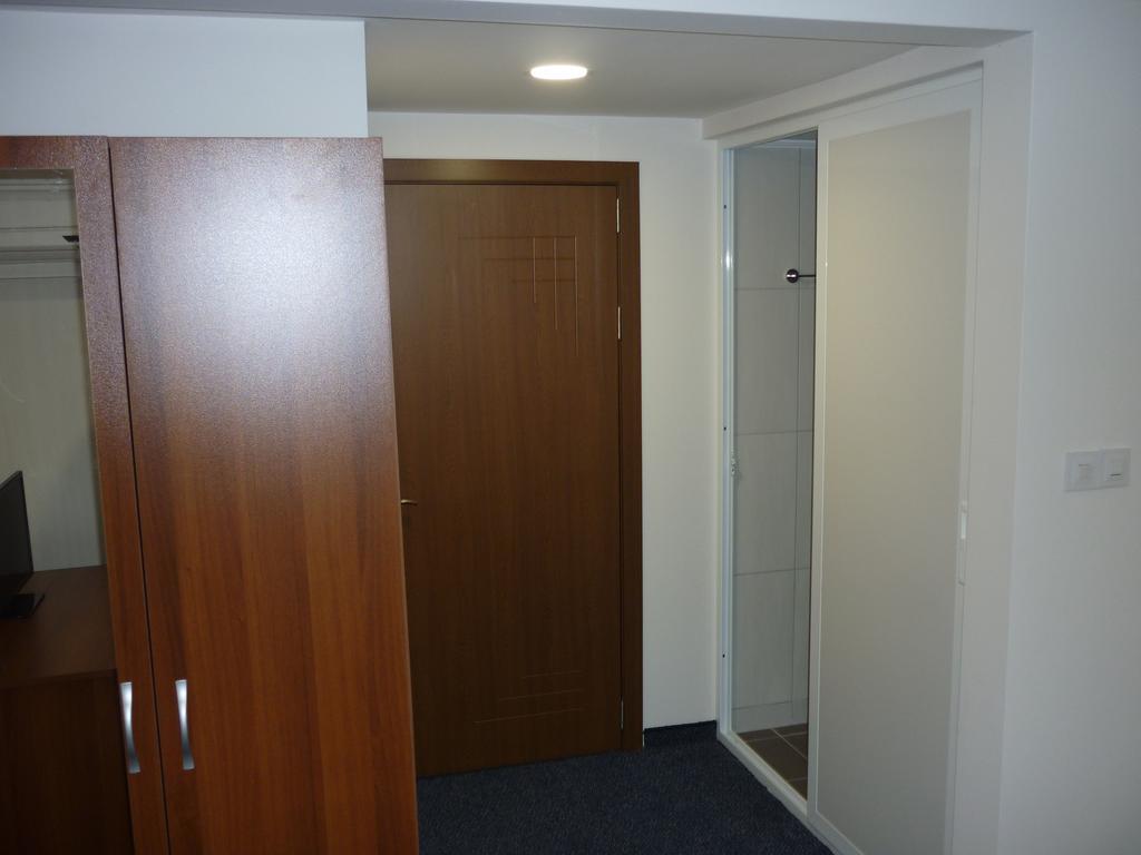 Yalta Guesthouse Rusze Kültér fotó