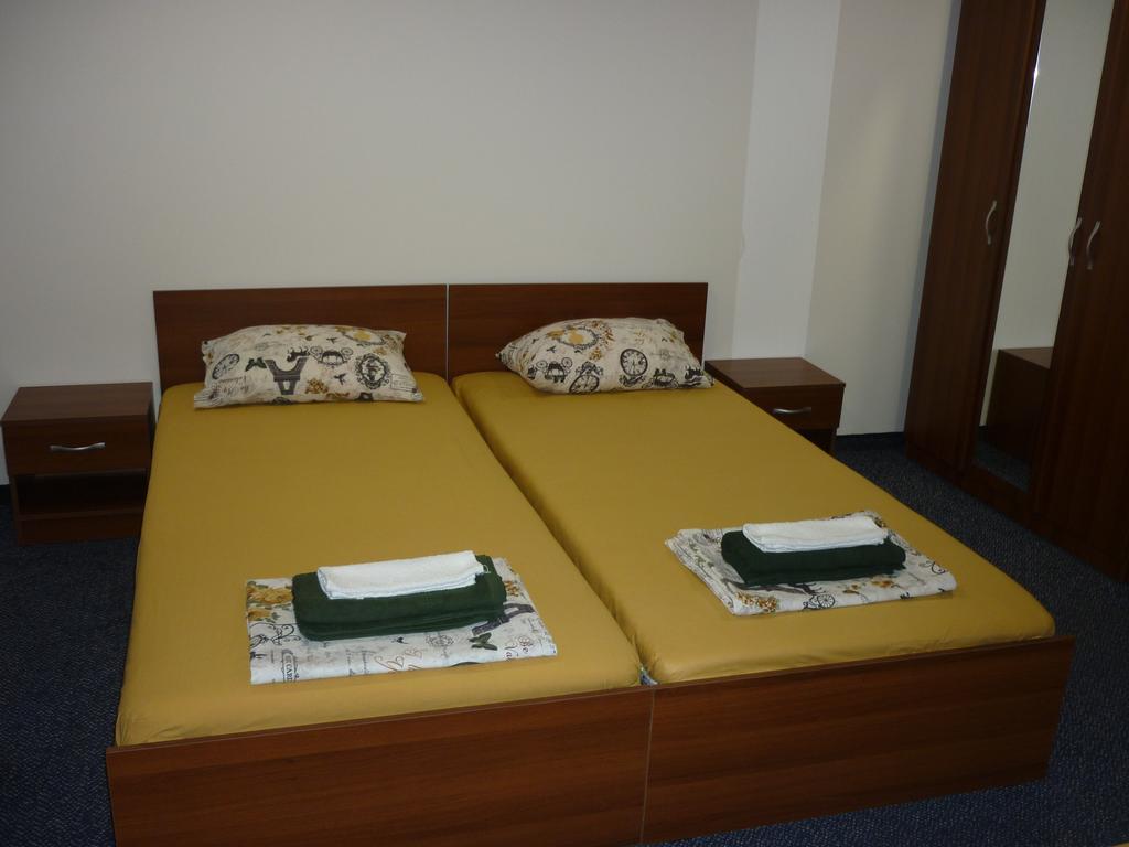 Yalta Guesthouse Rusze Kültér fotó
