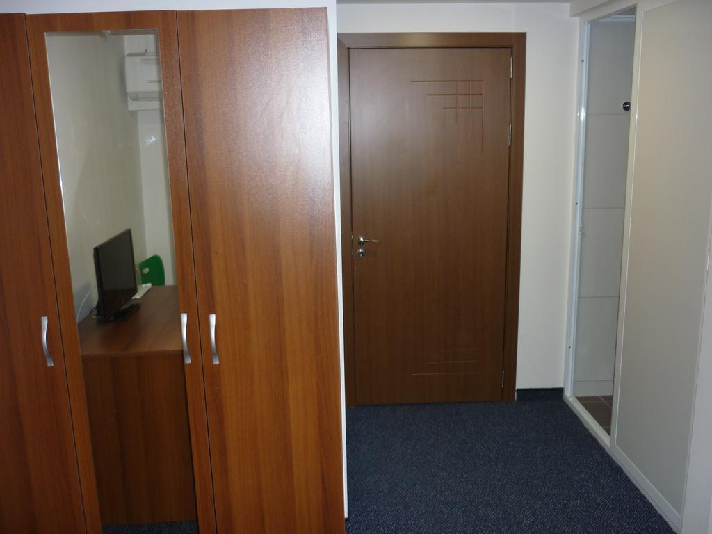 Yalta Guesthouse Rusze Kültér fotó