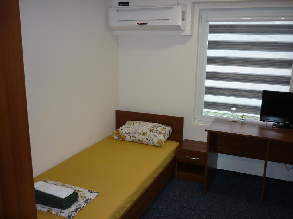 Yalta Guesthouse Rusze Kültér fotó
