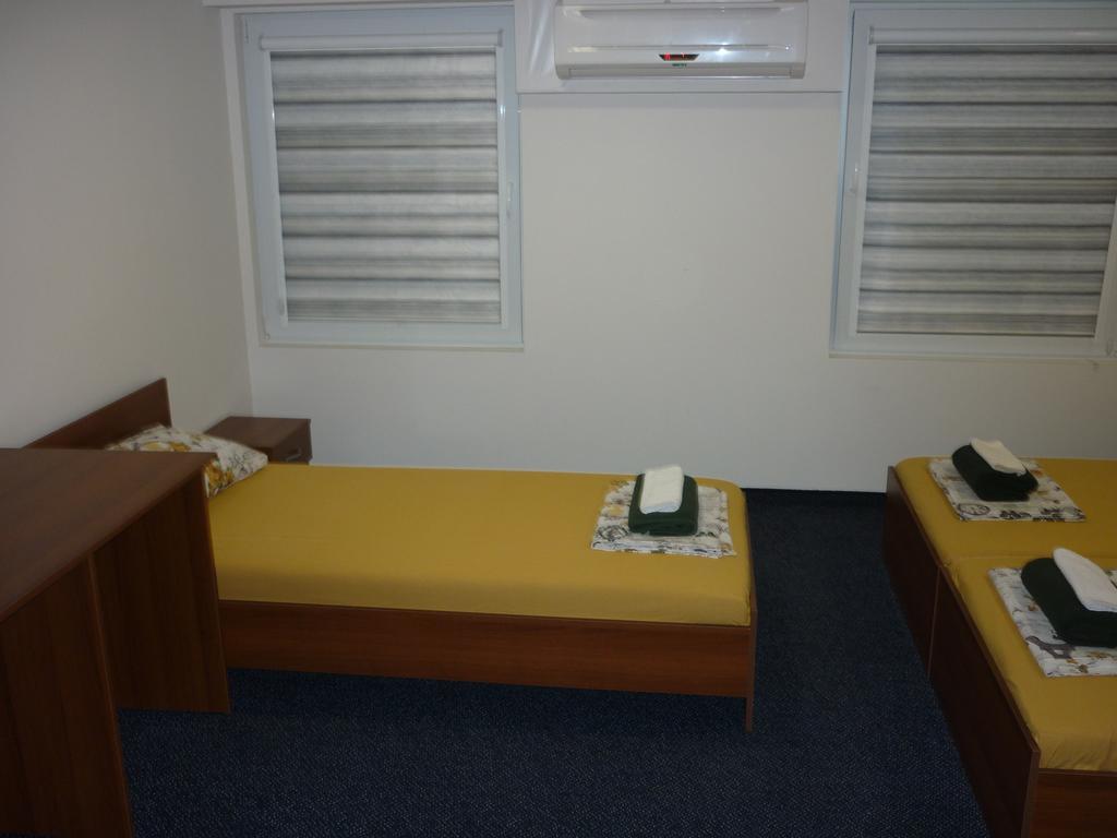 Yalta Guesthouse Rusze Kültér fotó